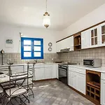 Villa Blue Sapphire