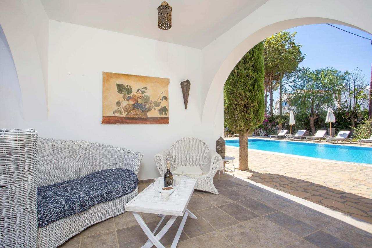 Blue Sapphire Villa *