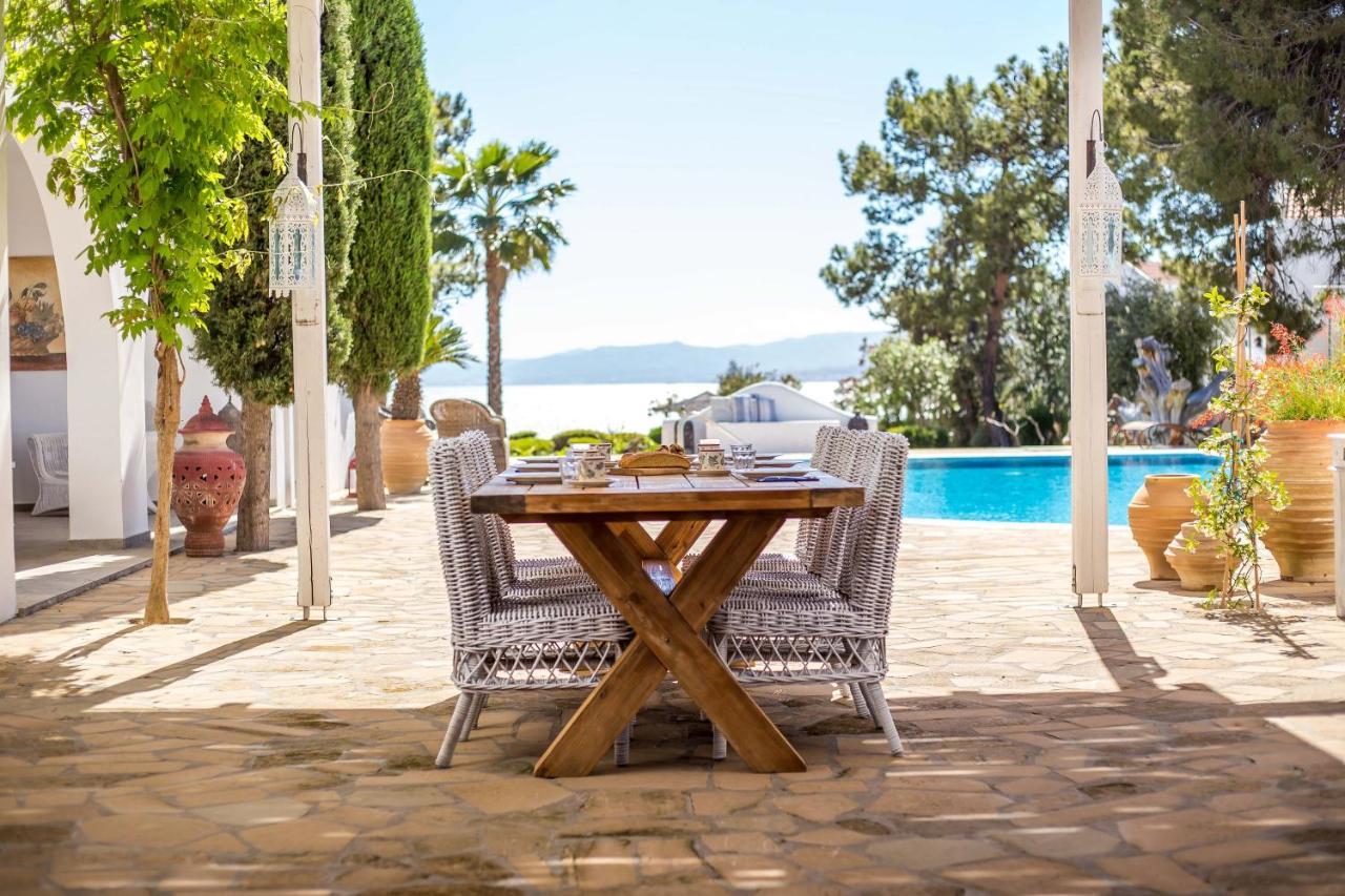 Blue Sapphire Villa *